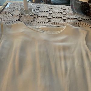 r- wear sleeveless dress